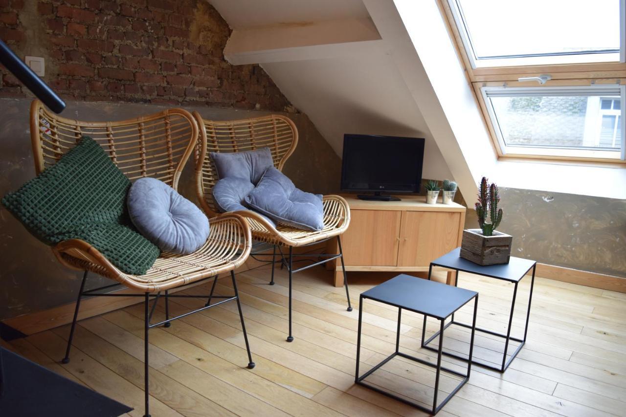 Le Patio Belle Maison En Plein Centre Ville, Avec Grande Terrasse Au Calme Bastogne Exteriör bild