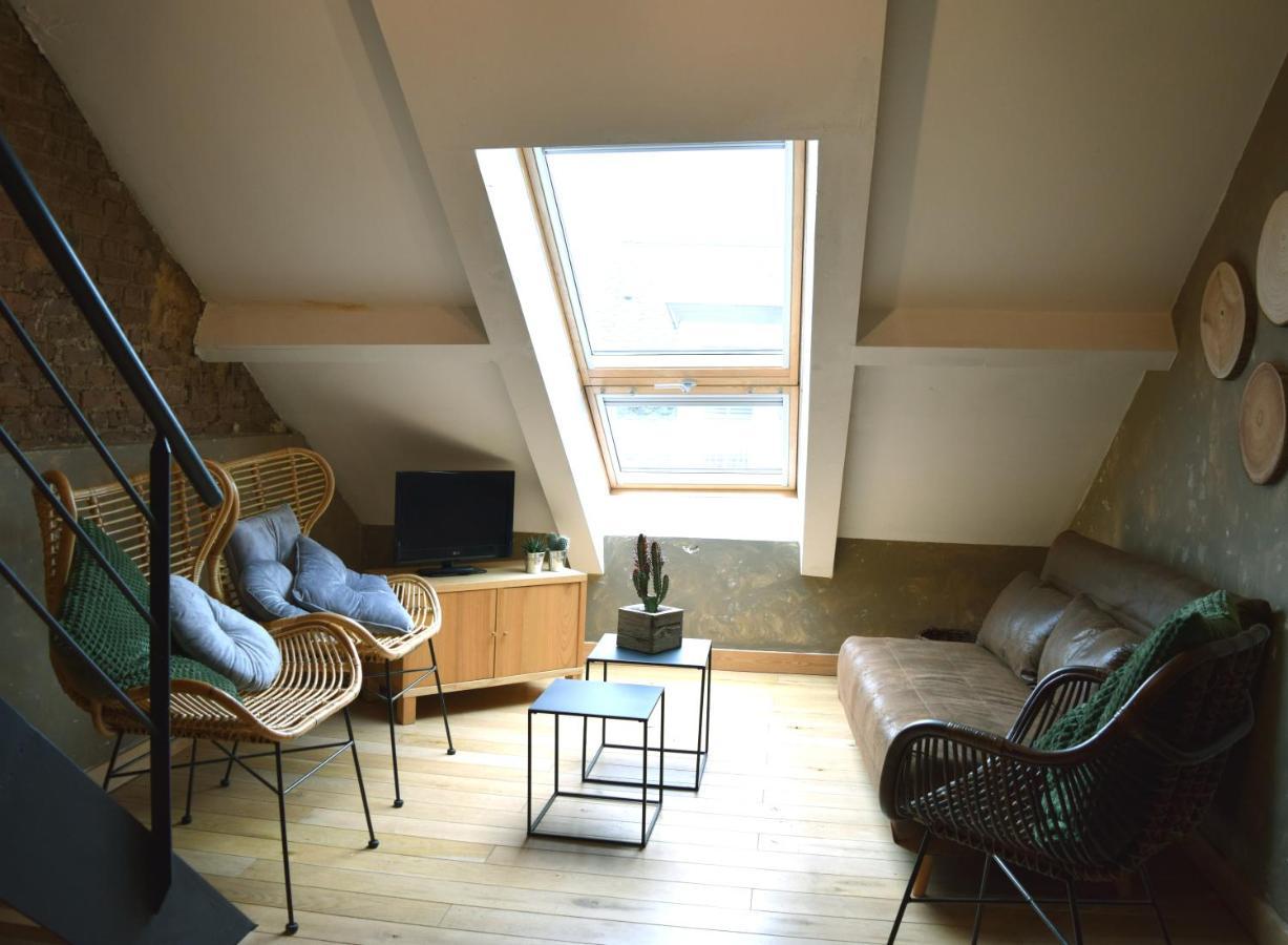 Le Patio Belle Maison En Plein Centre Ville, Avec Grande Terrasse Au Calme Bastogne Exteriör bild
